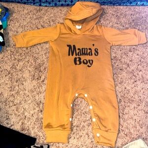 Hooded Mama’s boy outfit